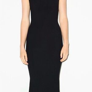 Elegant Black Sleeveless Dress Skims